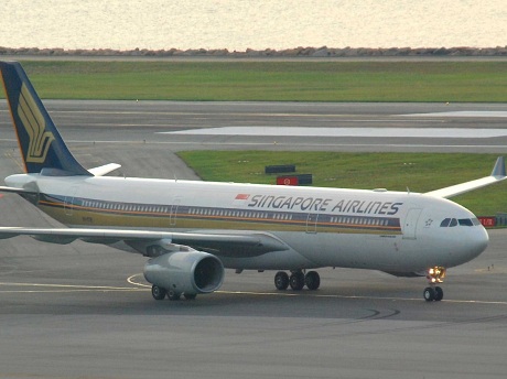  Chiếc phi cơ Airbus A330-343 mang số hiệu 9V-SSF của hãng hàng không Singapore Airlines cuối tuần trước gặp phải sự cố trên khi đang ở độ cao khoảng 11.900 m 