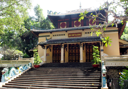 Theo tin tức mới cập nhật trong nước, Đền Hùng Vương ở Thảo Cầm Viên được xếp hạng di tích