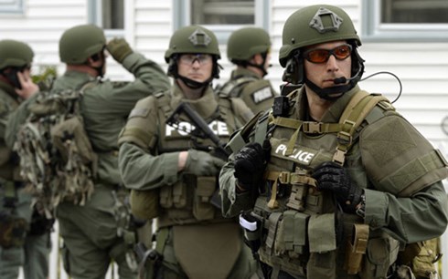 Một đội cảnh sát chiến thuật của Mỹ