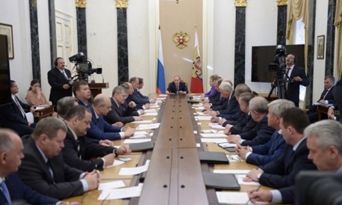Tổng thống Nga Vladimir Putin chủ trì cuộc họp của Hội đồng An ninh