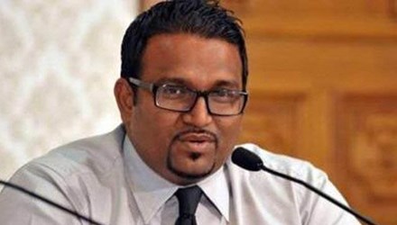 Phó Tổng thống Ahmed Adeeb, 33 tuổi bị bắt vì liên quan đến vụ ám sát Tổng thống Maldive