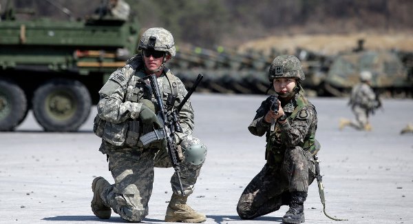Mỹ 'lãi to' nhờ khủng hoảng trên bán đảo Triều Tiên