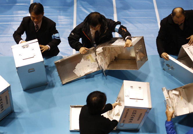 Tin tức mới cập nhật hôm nay: Thủ tướng Nhật Shinzo Abe thắng cử Hạ viện