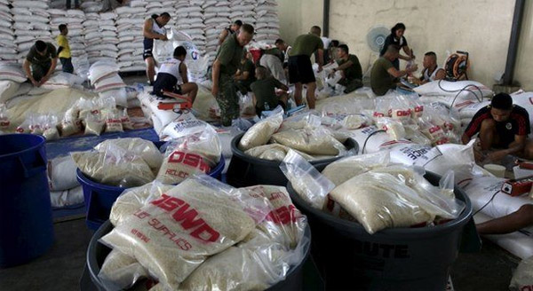Bão Noul càn quét Philippines khiến hàng nghìn người sơ tán, theo tin tức mới cập nhật 