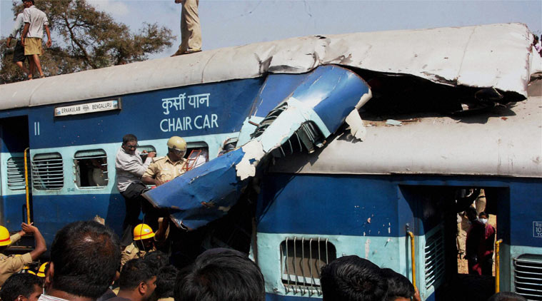 Vụ tai nạn đường sắt tại Ấn Độ đã khiến 12 người thiệt mạng và hàng chục người khác bị thương
