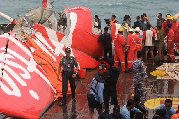 Tin tức mới nhất về vụ QZ8501: Indonesia bác tin cơ trưởng rời khỏi vị trí