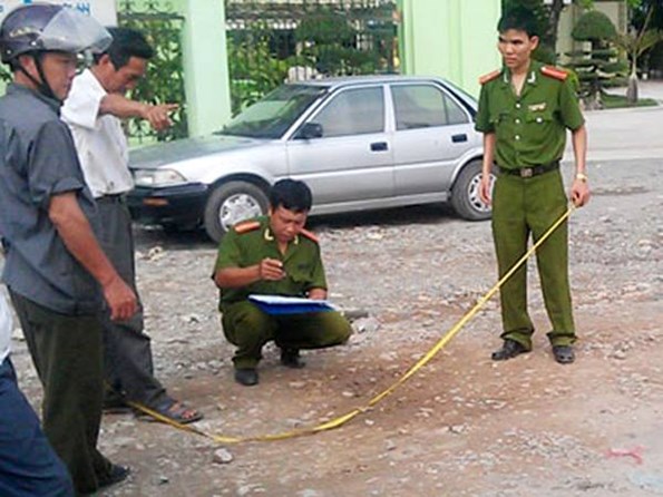 Những tin ph&aacute;p luật mới nhất h&ocirc;m nay đề cập đến vụ l&aacute;i xe taxi vong mạng v&igrave; can ngăn h&agrave;nh kh&aacute;ch c&ocirc;n đồ