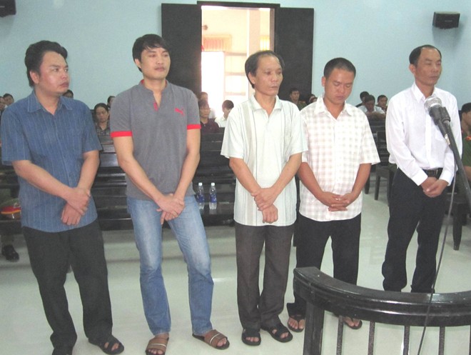 Nguy&ecirc;n trưởng c&ocirc;ng an huyện ăn chặn kỳ nam lĩnh 9 năm t&ugrave; l&agrave; một trong những tin ph&aacute;p luật 24h qua. Ảnh: 