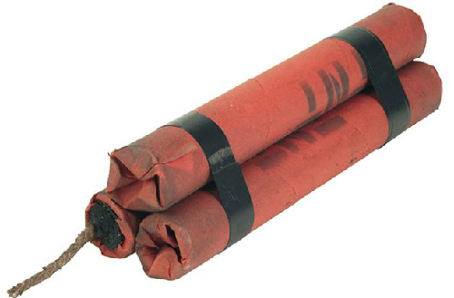 Ngụy trang, giấu 2 tấn thuốc nổ Amonit do Trung Quốc sản xuất tr&ecirc;n xe tải Ngụy trang, giấu 2 tấn thuốc nổ Amonit do Trung Quốc sản xuất tr&ecirc;n xe tải, 