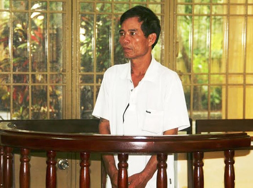 Bị cáo Vĩnh, tại phiên tòa sáng ngày 6-11-2015.