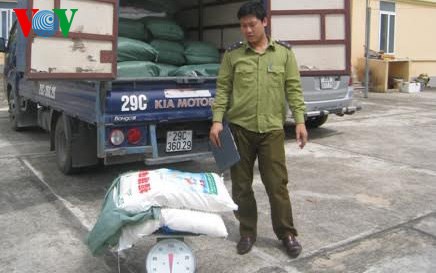 Trong những tin tức pháp luật mới nhất hôm nay có vụ cảnh sát Thanh Hóa tịch thu 3,5 tấn bột ngọt không rõ nguồn gốc