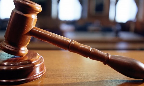 Những tin tức pháp luật 24h qua đề cập đến vụ bắt giữ một thẩm phán nghi lừa tiền của bị can ở Cần Thơ