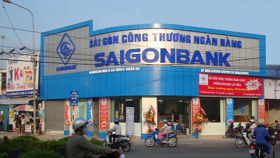 Những tin pháp luật mới nhất hôm nay đề cập đến vụ sếp phó Saigon Bank tham ô tới 7 tỷ đồng từ thẻ ATM