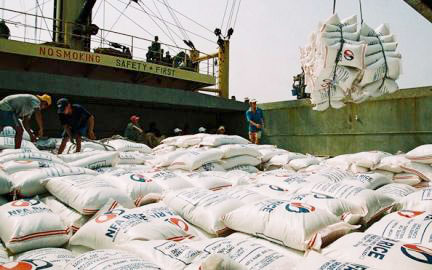Trong những tin tức pháp luật mới nhất hôm nay có vụ nông dân bị lừa gần 60 tấn gạo