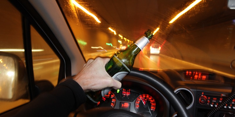 Lái xe thừa nhận điều khiển xe khi đã uống rượu, theo những tin pháp luật online mới nhất trong ngày