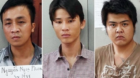 Nh&oacute;m nghi can bắt giữ người tr&aacute;i ph&aacute;p luật để đ&ograve;i nợ