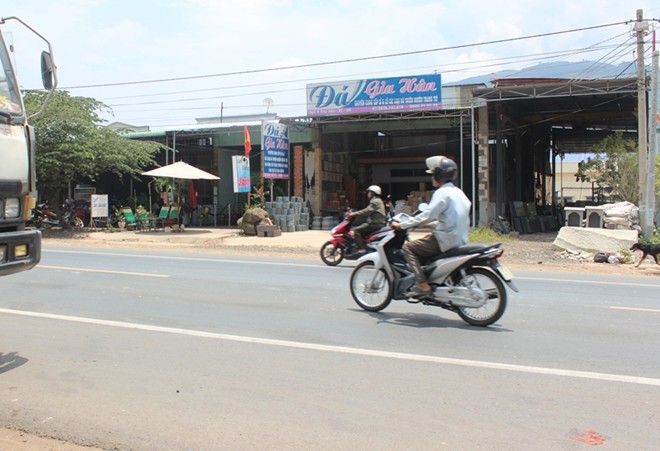 Một vụ tai nạn c&oacute; li&ecirc;n quan đến đua xe đ&atilde; xảy ra tr&ecirc;n qu&ocirc;c lộ 1A l&agrave; tin tức ph&aacute;p luật mới nhất trong ng&agrave;y 12/5