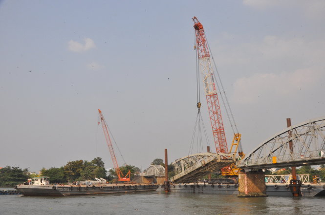 Tin tức thời sự 24h ngày 1/4 đề cập đến việc  triển khai xây dựng cầu mới vào hôm nay ngày 1/4