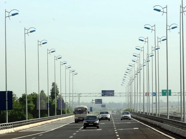 phê duyệt đề xuất dự án đầu tư xây dựng công trình đường cao tốc đoạn Nghi Sơn (Thanh Hóa)-thành phố Vinh (Nghệ An) 