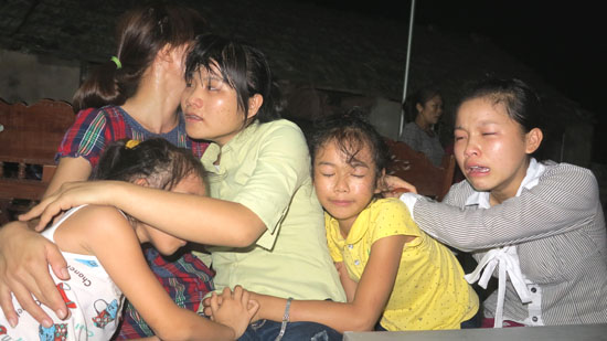 Những tin tức thời sự 24h ngày 3/6 đề cập đến vụ nổ xe khách ở Lào khiến 8 người Việt thiệt mạng