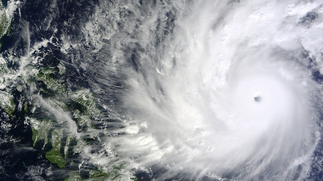 Trước tin bão mới nhất về Hagupit, toàn bộ lực lượng vũ trang sẽ được huy động để hỗ trợ khắc phục hậu quả siêu bão này