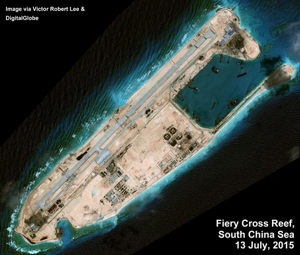 Tình hình Biển Đông hiện nay cho biết ảnh vệ tinh hôm 13/7 của Victor Robert Lee cho thấy Trung Quốc đã xây xong đường băng trái phép trên Đá Chữ Thập 