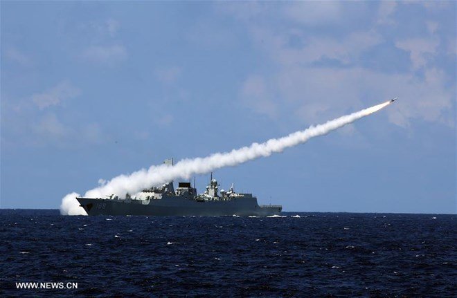 Trung Quốc ngang nhiên mang tên lửa thật tới tập trận bất chấp tình hình Biển Đông đang căng thẳng