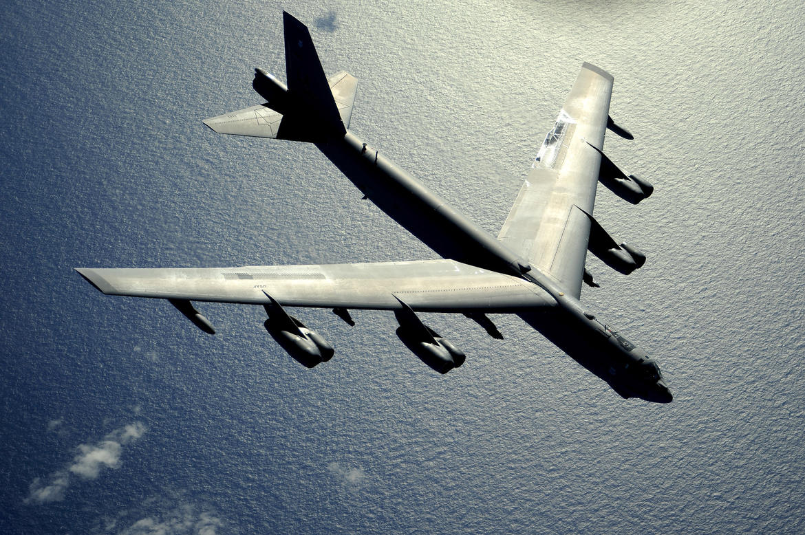 Mỹ điều máy bay B-52 tới gần các đảo nhân tạo trái phép cho thấy sự quan tâm của Washington với tình hình Biển Đông hiện nay