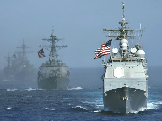 Tàu khu trục USS Lassen vừa qua có chuyến tuần tra gần đảo nhân tạo Trung Quốc xây trái phép ở Biển Đông