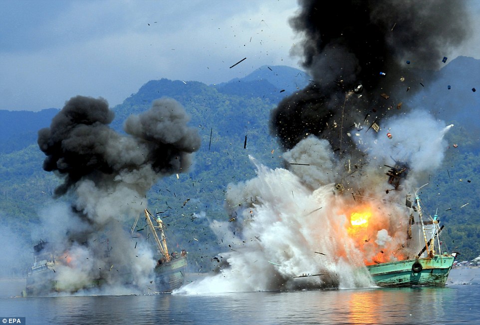Trung Quốc tố tàu cá nước này bị tàu hải quân Indonesia ‘quấy rối’, theo những tin tức mới nhất về tình hình Biển Đông hiện nay