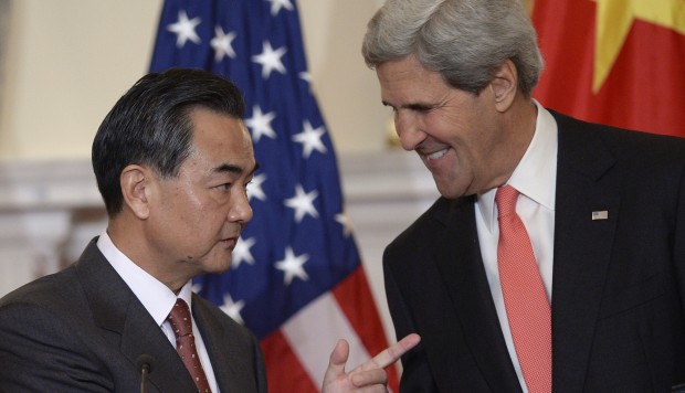 Ngoại trưởng Trung Quốc Vương Nghị nhiều lần yêu cầu Mỹ không can thiệp vào tình hình Biển Đông