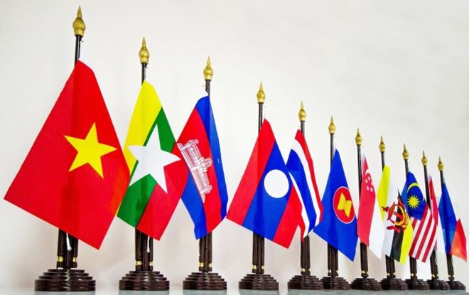 Trước đó Trung Quốc cũng được cho là đã tạo sức ép để buộc ASEAN rút lại thông cáo chung về Biển Đông