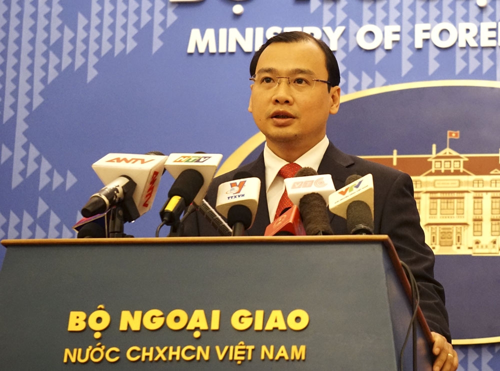 Người phát ngôn Bộ Ngoại giao Việt Nam Lê Hải Bình lên án việc Trung Quốc tiếp tục khiến tình hình Biển Đông thêm căng thẳng