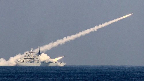 Trung Quốc tổ chức tập trận rầm rộ giữa lúc tình hình Biển Đông và Hoa Đông ngày càng căng thẳng