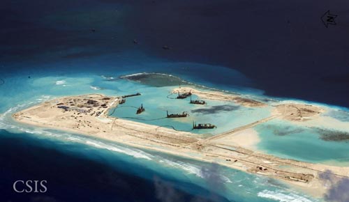 Hoạt động xây đảo nhân tạo trái phép của Trung Quốc khiến tình hình Biển Đông ngày càng căng thẳng