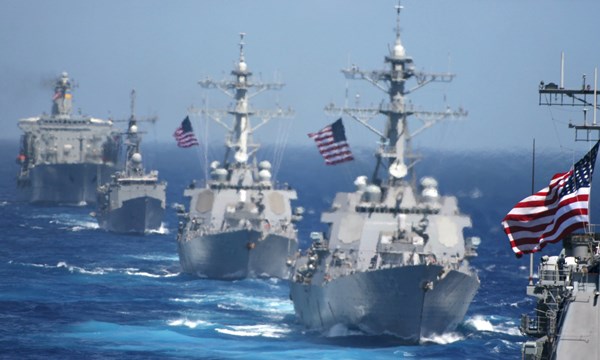 Cùng thời gian này, quân đội Mỹ và Nhật Bản thông báo sắp diễn tập chung trên Biển Đông