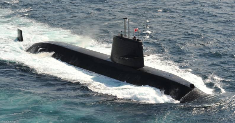 Nhật Bản điều động tàu ngầm Oyashio và 2 tàu khu trục tới cảng Subic trong bối cảnh tình hình Biển Đông đang ngày càng căng thẳng