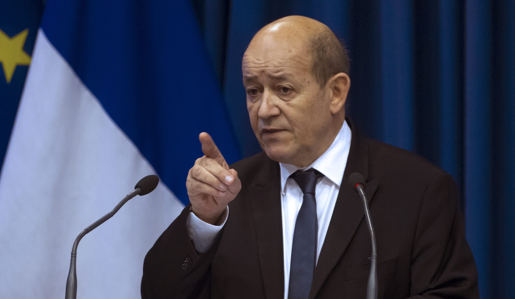 Bộ trưởng Quốc phòng Pháp Jean-Yves Le Drian phát biểu về tình hình Biển Đông hiện nay tại Đối thoại Shangri-La