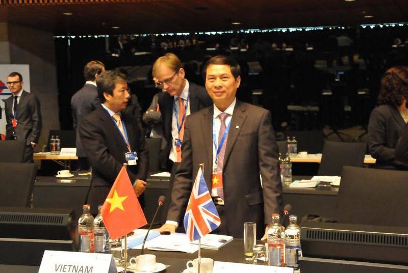 Thứ trưởng Ngoại giao Bùi Thanh Sơn nêu vấn đề Biển Đông ra hội nghị ASEAM 12 tại Luxembourg