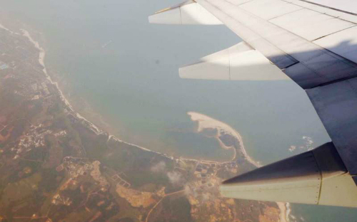 Việc máy bay Trung Quốc hạ cánh trái phép ở đảo Phú Lâm khiến tình hình Biển Đông thêm căng thẳng, phức tạp
