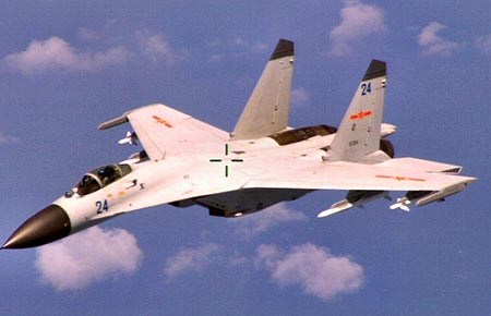 Máy bay Trung Quốc và Mỹ ‘đụng đầu’ trên Biển Đông