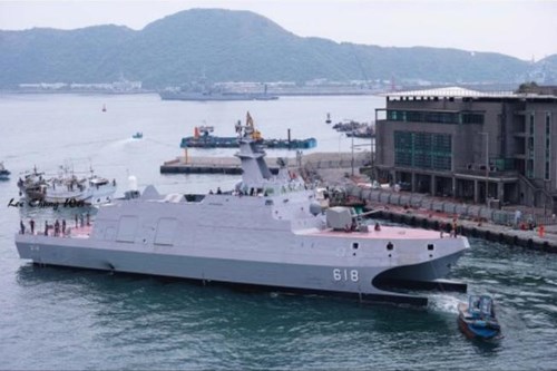 Tình hình Biển Đông ngày 8/10: Tàu chiến nhỏ Đài Loan sẽ khiến tàu sân bay Trung Quốc bất lực