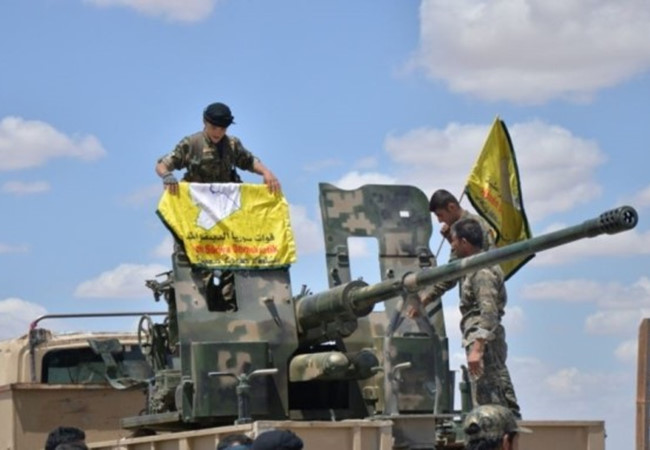 Các tay súng của Hội đồng quân sự Manbij và lực lượng SDF tập trung ở vùng nông thôn phía nam Manbij