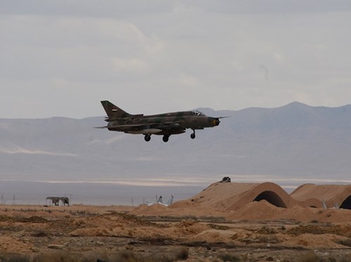 Máy bay Nga và Syria tấn công Raqqa nhằm ngăn IS hỗ trợ cho lực lượng gần Palmyra, theo tình hình chiến sự Syria mới nhất