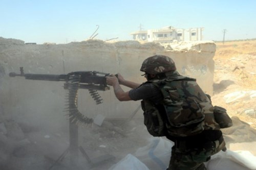 Một binh lính thuộc lực lượng quân đội chính phủ Syria