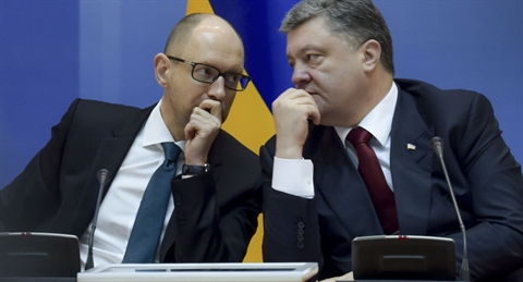 Thủ tướng Ukraine Yatsenyuk và Tổng thống Poroshenko
