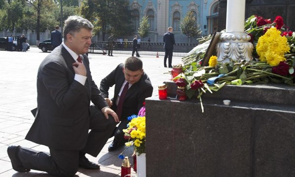 Quốc hội Ukraine bắt đầu ‘rạn nứt’ xung quanh chuyện miền Đông