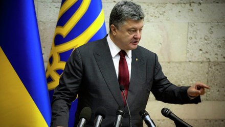 Tình hình Ukraine mới nhất cho biết Tổng thống Petro Poroshenko khẳng định, bán đảo Crimea là của Ukraine