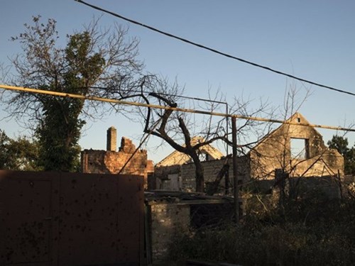 Tình hình Ukraine mới nhất cho biết Ukraine bất ngờ nã pháo vào Donetsk