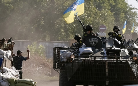 Tình hình Ukraine mới nhất cho biết Mỹ hối thúc để thực hiện đầy đủ thỏa thuận Minsk vào năm 2017